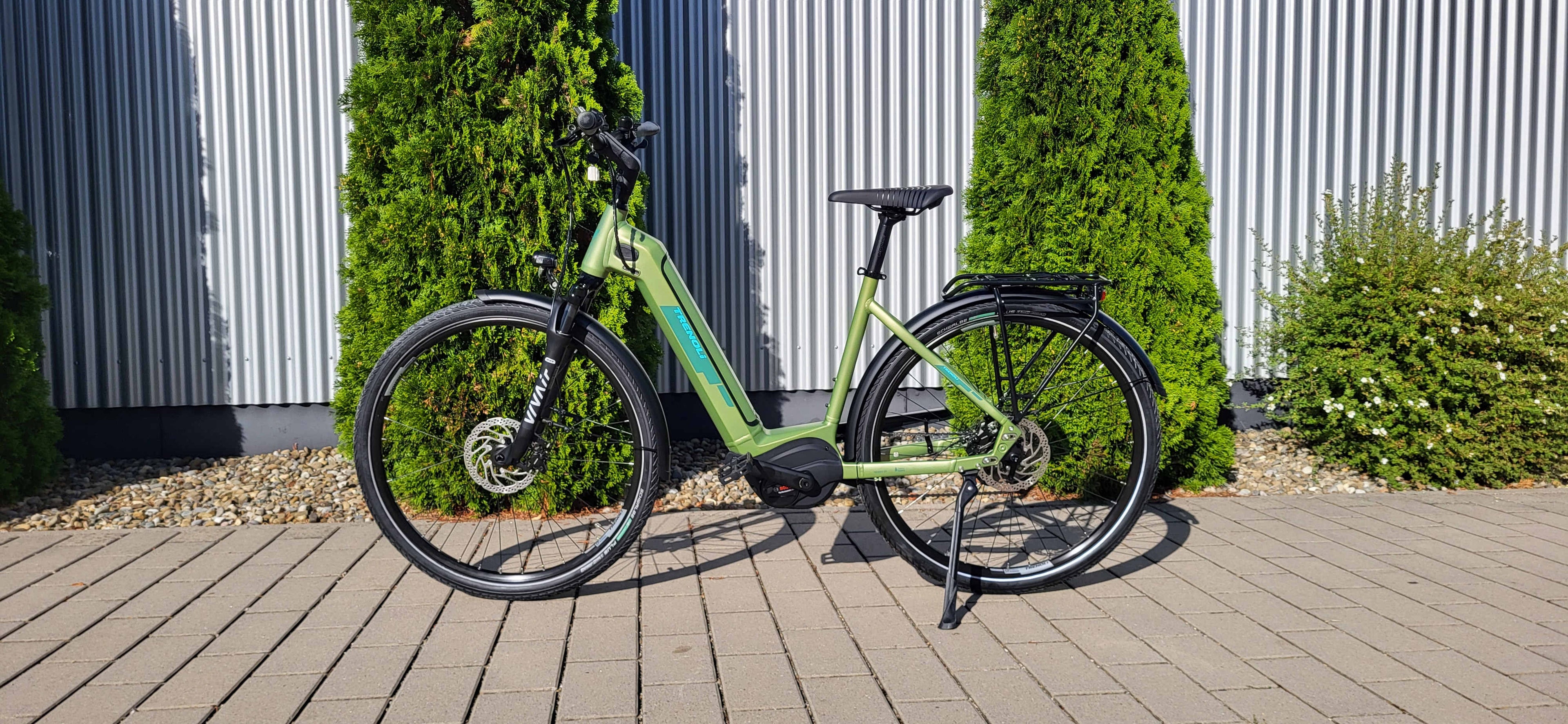 TRENOLI TANARO CLASSICO PERFORMANCE LG 10 pale green matt 2024 28" 625 Wh Wave