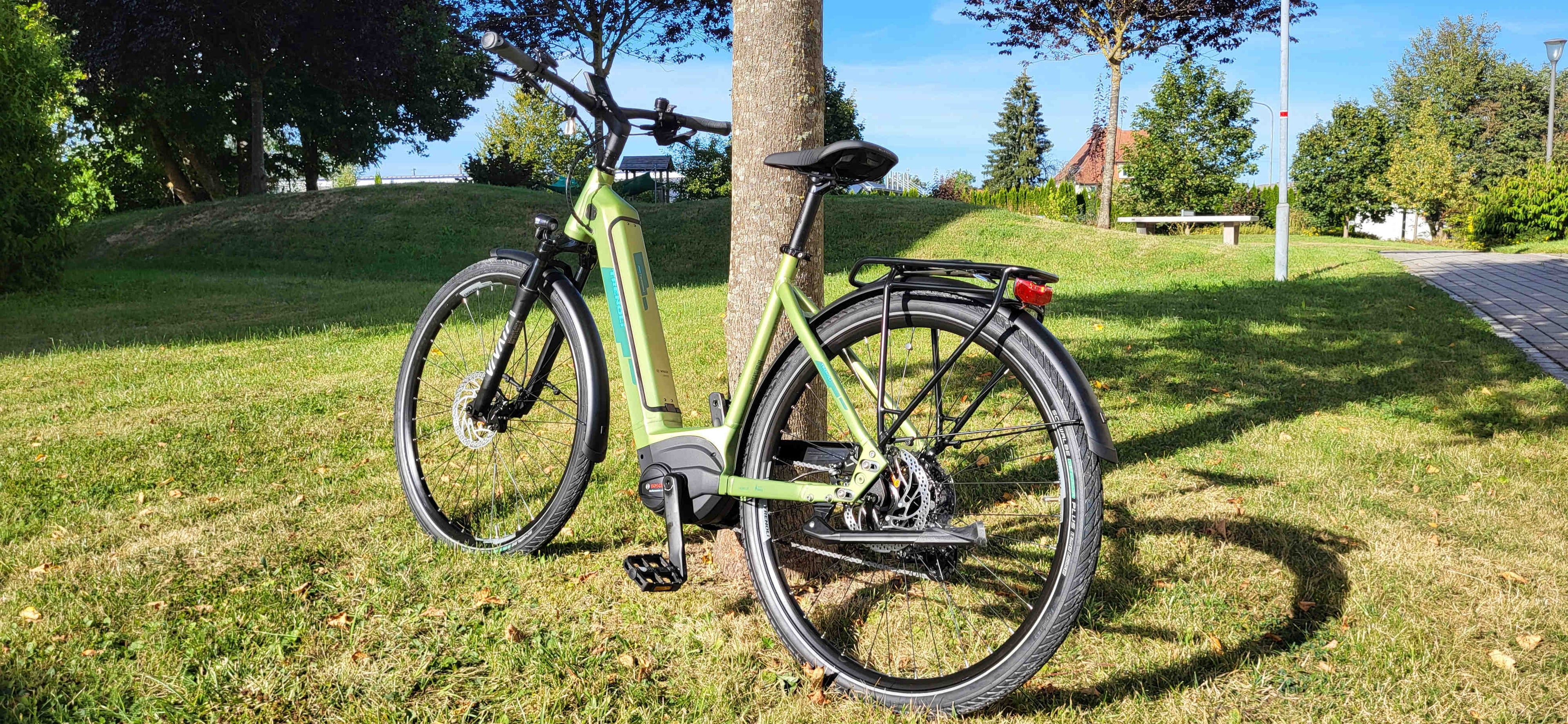 TRENOLI TANARO CLASSICO PERFORMANCE LG 10 pale green matt 2024 28" 625 Wh Wave